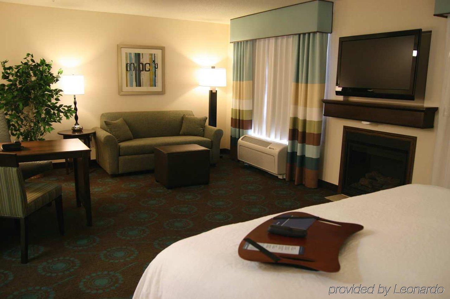 Hampton Inn & Suites Suisun City Waterfront Room photo