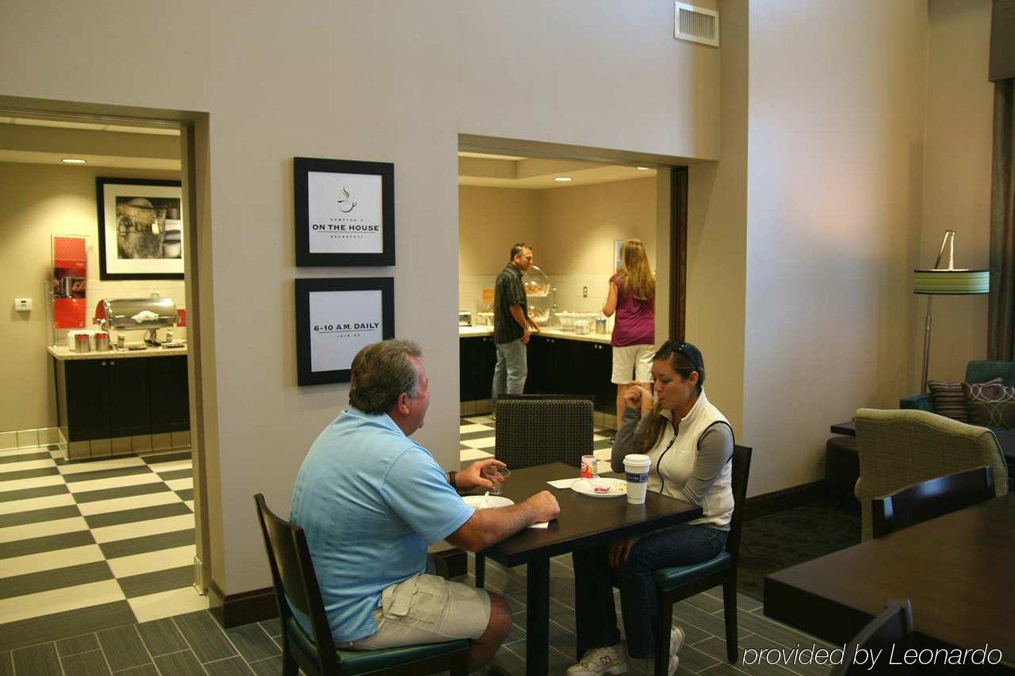 Hampton Inn & Suites Suisun City Waterfront Interior photo