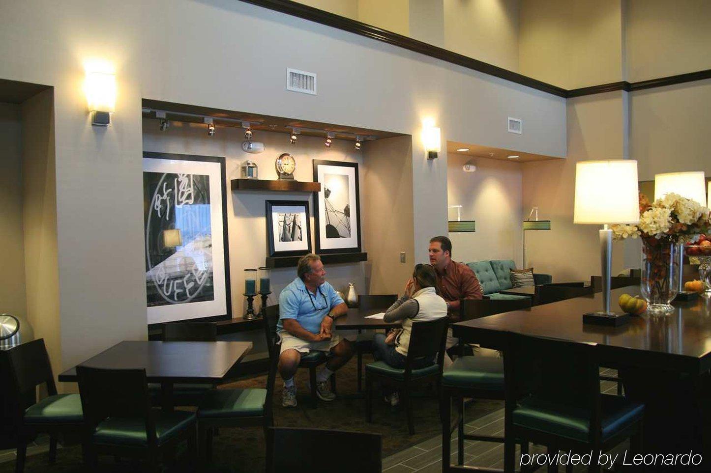 Hampton Inn & Suites Suisun City Waterfront Restaurant photo