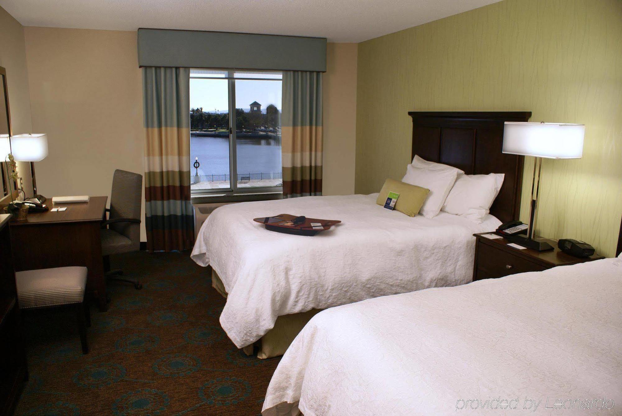 Hampton Inn & Suites Suisun City Waterfront Room photo